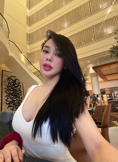 Anna - escort in Dubai Photo 6 of 9