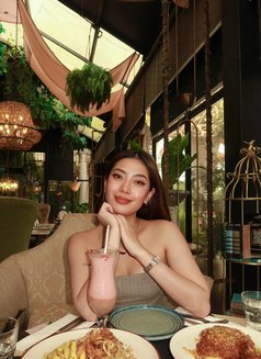 Anna - escort in Taipei Photo 9 of 13