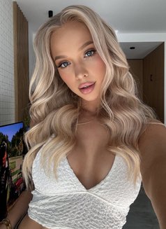 Anna High Class - escort in İstanbul Photo 11 of 16