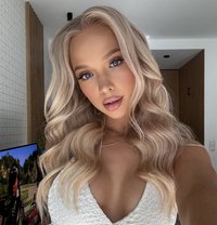 Anna High Class - puta in İstanbul Photo 11 of 16