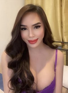 Anna Incall and Outcall - Transsexual escort in Manila Photo 9 of 24