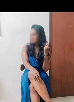 Anna - escort in Mumbai Photo 1 of 3