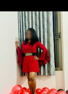 Anna - escort in Mumbai Photo 2 of 3