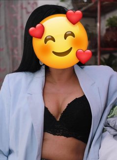 Anna - escort in Pune Photo 2 of 5