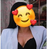 Anna - escort in Pune Photo 2 of 5