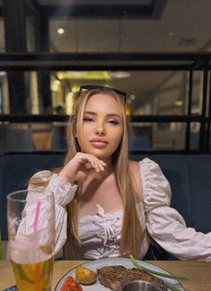 Anna Individual New - puta in Dubai Photo 9 of 16
