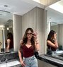 Anna - Acompañantes transexual in Jakarta Photo 1 of 5