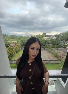 Anna - Acompañantes transexual in Jakarta Photo 8 of 9