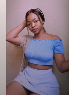 Anna - escort in Pune Photo 2 of 4