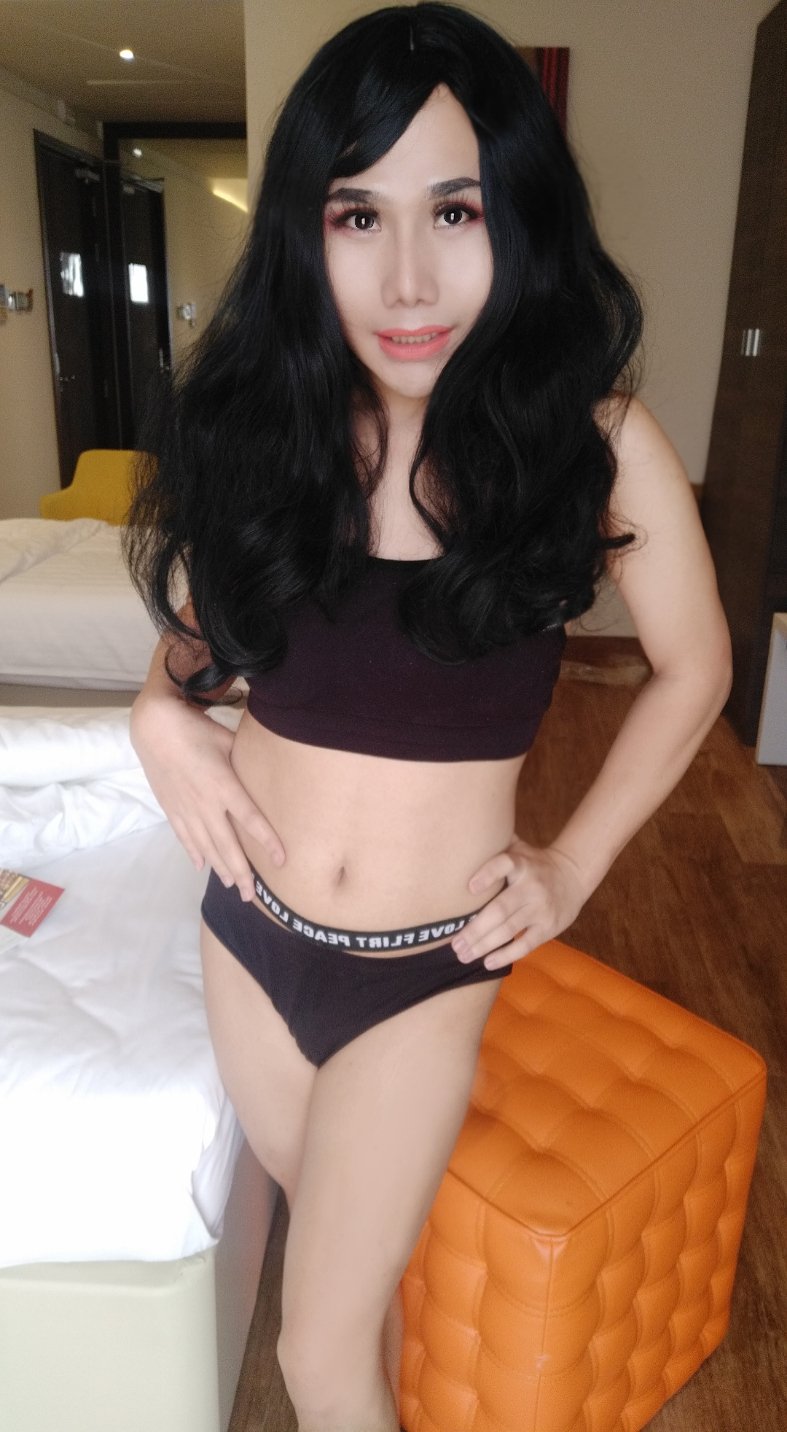 Anna Ladyboy Top & Bottom, Thai Transsexual escort in Muscat