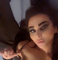 Anna - escort in Beirut Photo 5 of 5