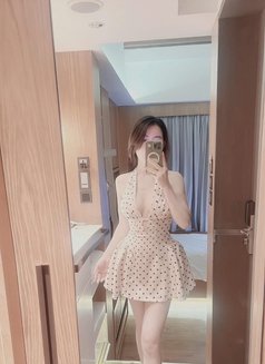 Anna Ly - adult performer in Singapore Photo 6 of 6