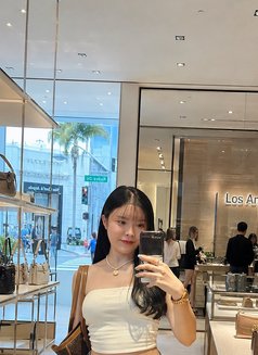 Anna - escort in Taipei Photo 5 of 8