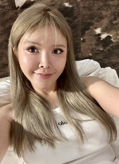 Anna - escort in Taipei Photo 7 of 8