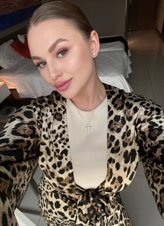 Anna - escort in Al Manama Photo 12 of 14