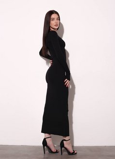 Anna - puta in Dubai Photo 4 of 8