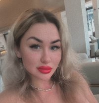 Anna - puta in Dubai Photo 1 of 7