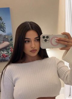 Anna - escort in Khobar Photo 4 of 5