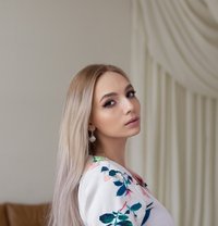 Anna - escort in Riyadh Photo 8 of 12