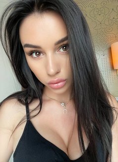 Anna - escort in Tbilisi Photo 5 of 8