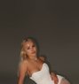 Anna - puta in Tbilisi Photo 1 of 8