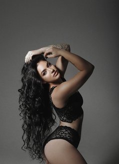 Anna - Male escort in Al Manama Photo 12 of 12