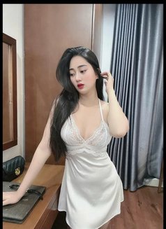 Anna - escort in Dubai Photo 4 of 4