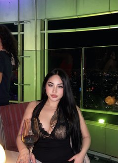 Anna Sukhumvit - escort in Bangkok Photo 1 of 8