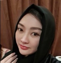 Anna Sweet - puta in Şalālah