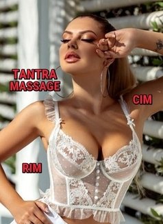 ANNA TANTRA NURU MASSAGE GFE Video - Masajista in Dubai Photo 7 of 15