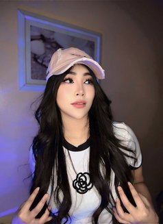 Anna - escort in Abu Dhabi Photo 11 of 16