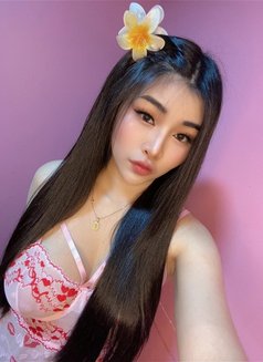 Anna - escort in Abu Dhabi Photo 8 of 12