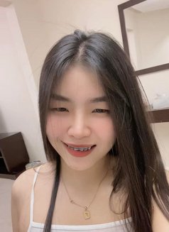 Anna - escort in Abu Dhabi Photo 10 of 12