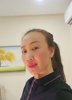 Anna - escort in Al Manama Photo 7 of 7