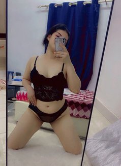Anna - escort in Al Sohar Photo 14 of 15