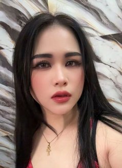 Anna - escort in Al Sohar Photo 3 of 5