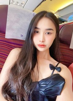 Anna - escort in Bangkok Photo 2 of 3