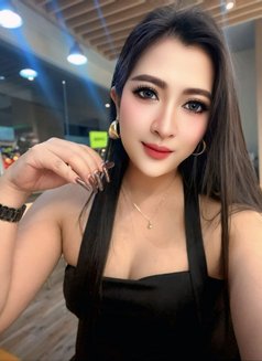 Anna - puta in Muscat Photo 5 of 6