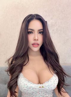 Anna - escort in Riyadh Photo 5 of 5
