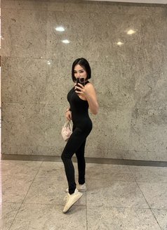 Anna, Thai - escort in Abu Dhabi Photo 7 of 8
