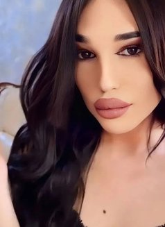 Anna Top Fresh Popers - Transsexual escort in Riyadh Photo 2 of 9