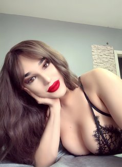 Anna Top Fresh Popers - Transsexual escort in Riyadh Photo 9 of 9