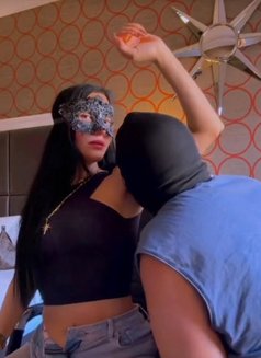 Anna - dominatrix in Abu Dhabi Photo 2 of 4