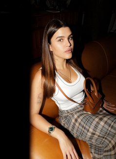 Polina - escort in Tokyo Photo 3 of 10