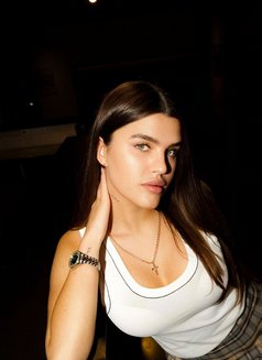 Polina - escort in Tokyo Photo 5 of 10