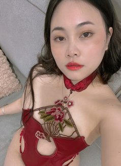 Anna - escort in Abu Dhabi Photo 11 of 15
