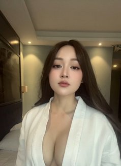 Anna - escort in Hanoi Photo 5 of 6