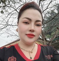 Linda Hà Nội - Dominadora in Hanoi