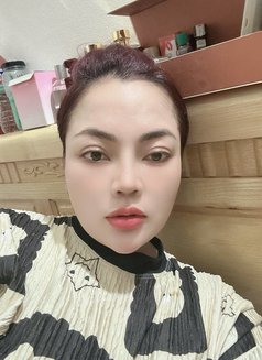 Linda Hà Nội - dominatrix in Hanoi Photo 5 of 16