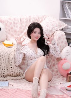 Anna - escort in Hanoi Photo 4 of 7